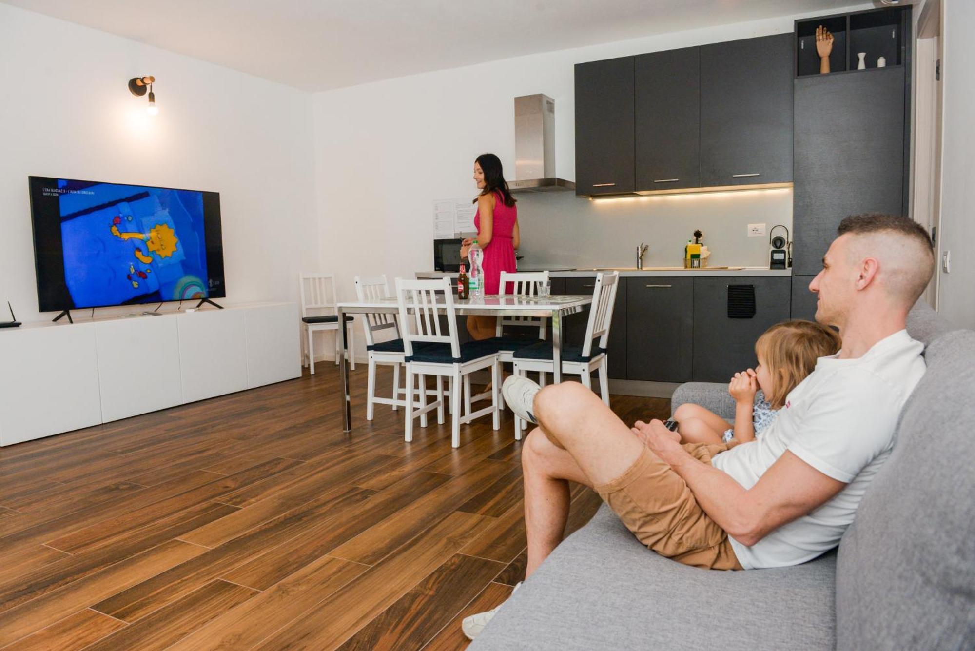 Garda Family & Solarium Apartment Riva del Garda Bagian luar foto