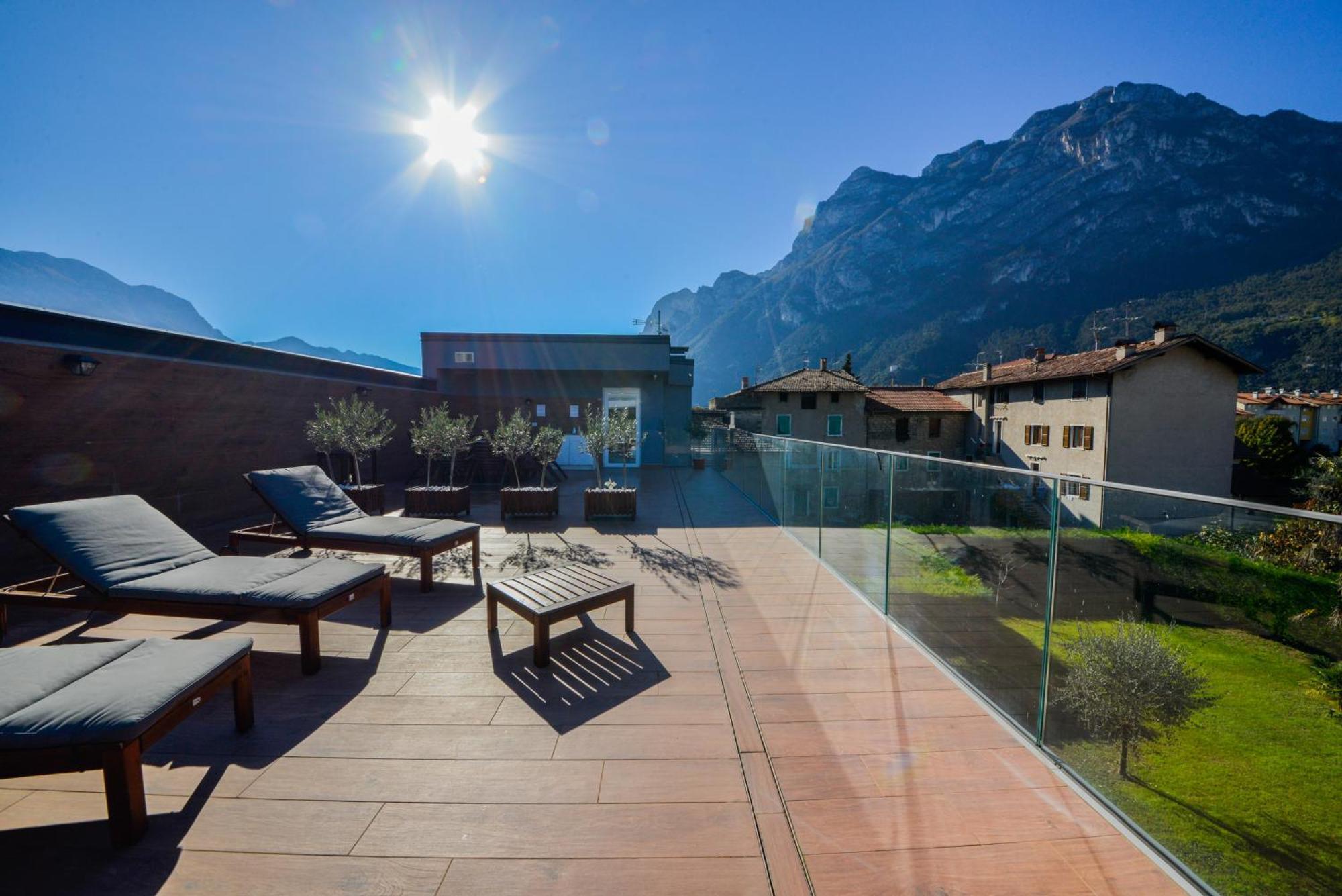 Garda Family & Solarium Apartment Riva del Garda Bagian luar foto