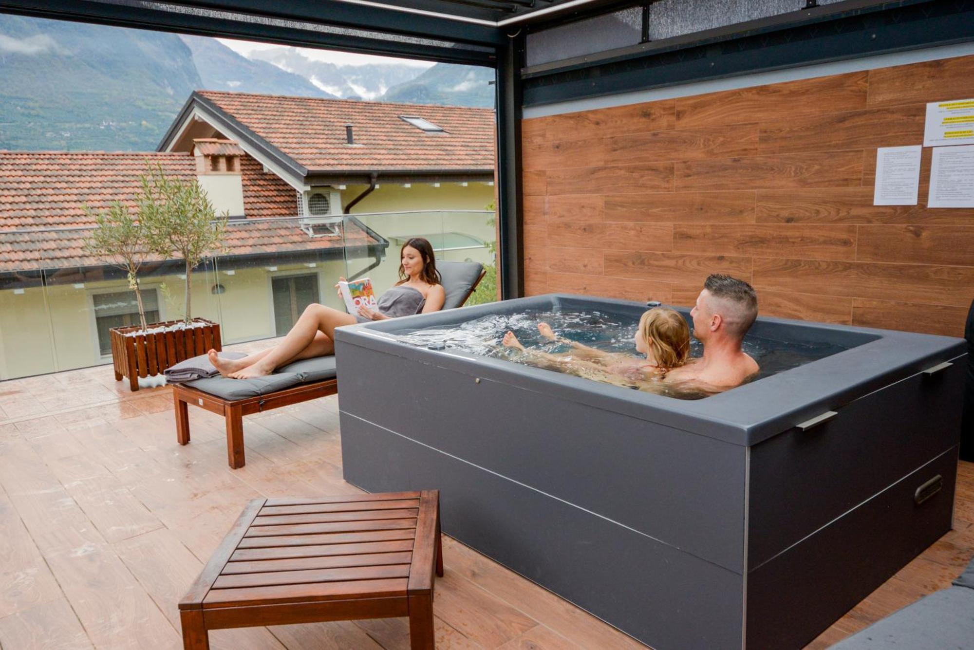 Garda Family & Solarium Apartment Riva del Garda Bagian luar foto