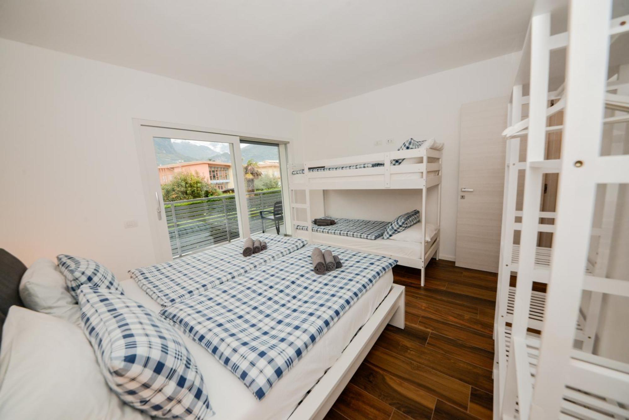 Garda Family & Solarium Apartment Riva del Garda Bagian luar foto